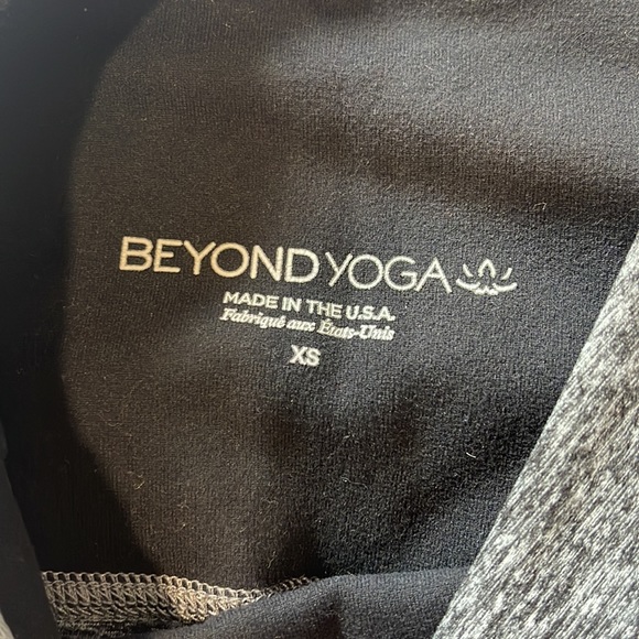 Beyond Yoga Workout Pants - Picture 3 of 4